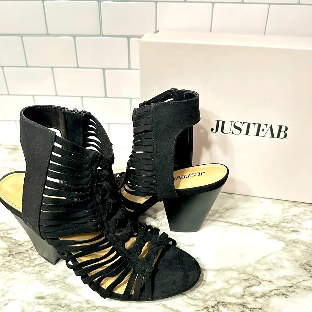 JustFab ABBA Heeled Sandals. Never before worn in good/Fair condition.
